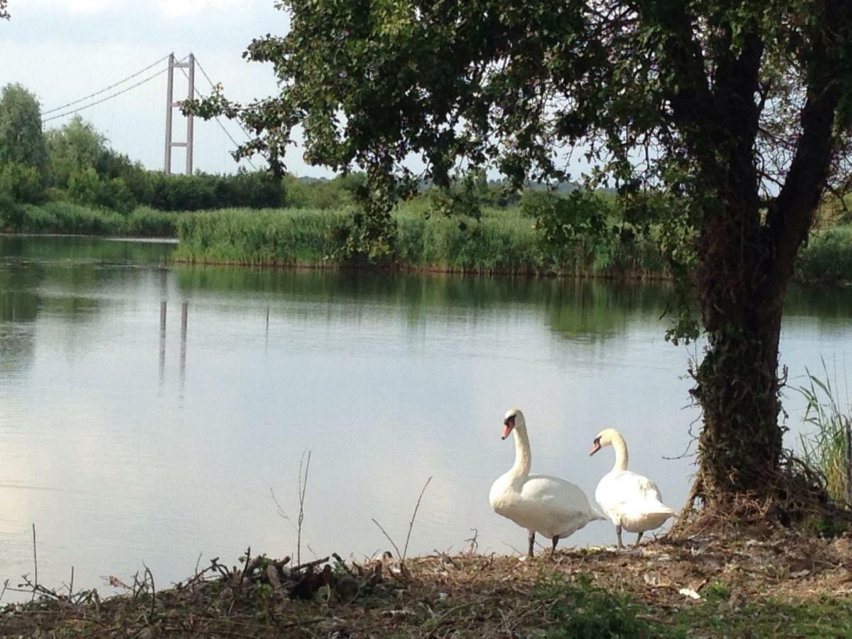 Marshlands Lakeside Nature Retreat Barton-upon-Humber 外观 照片